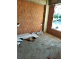 UŞAK MERKEZ KEMALÖZ MAHALLESİNDE RAVZACAMİ CİVARINDA 2+0 APART SATILIK